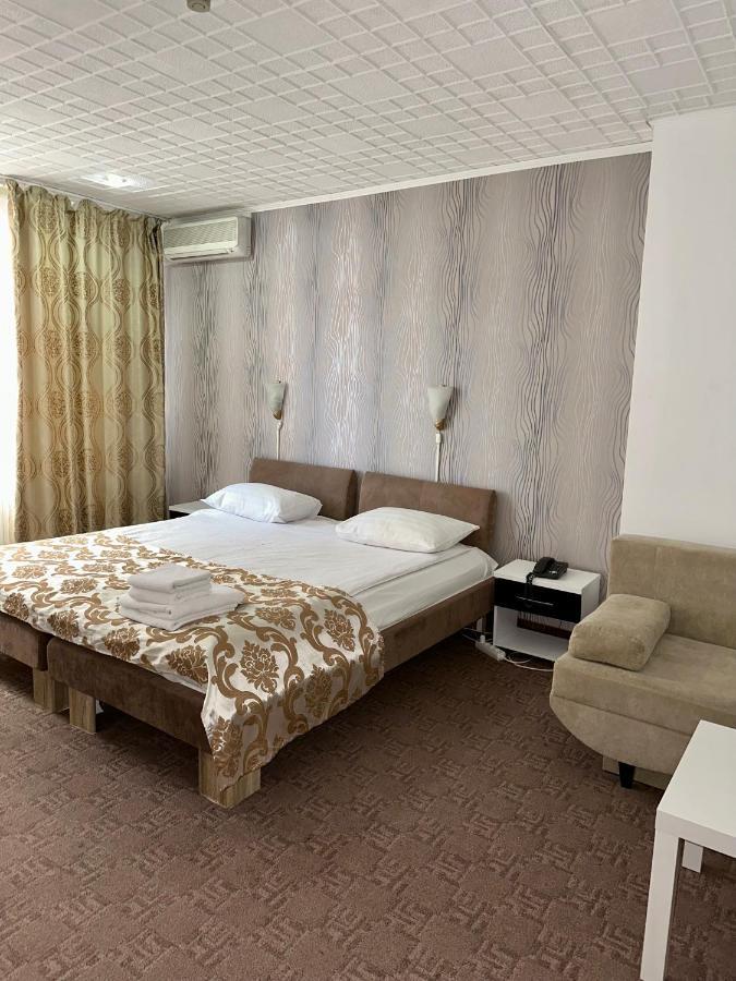 Darin Hotel Bucharest Exterior photo
